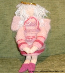 strikket-engel-rosa-hvit