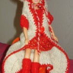 Strikket Frakk Til Barbie i Mor Aase Garn Strikket Frakk Til Barbie i Mor Aase Garn